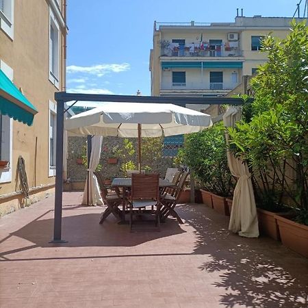 Lagustena Rooms Genoa Bagian luar foto